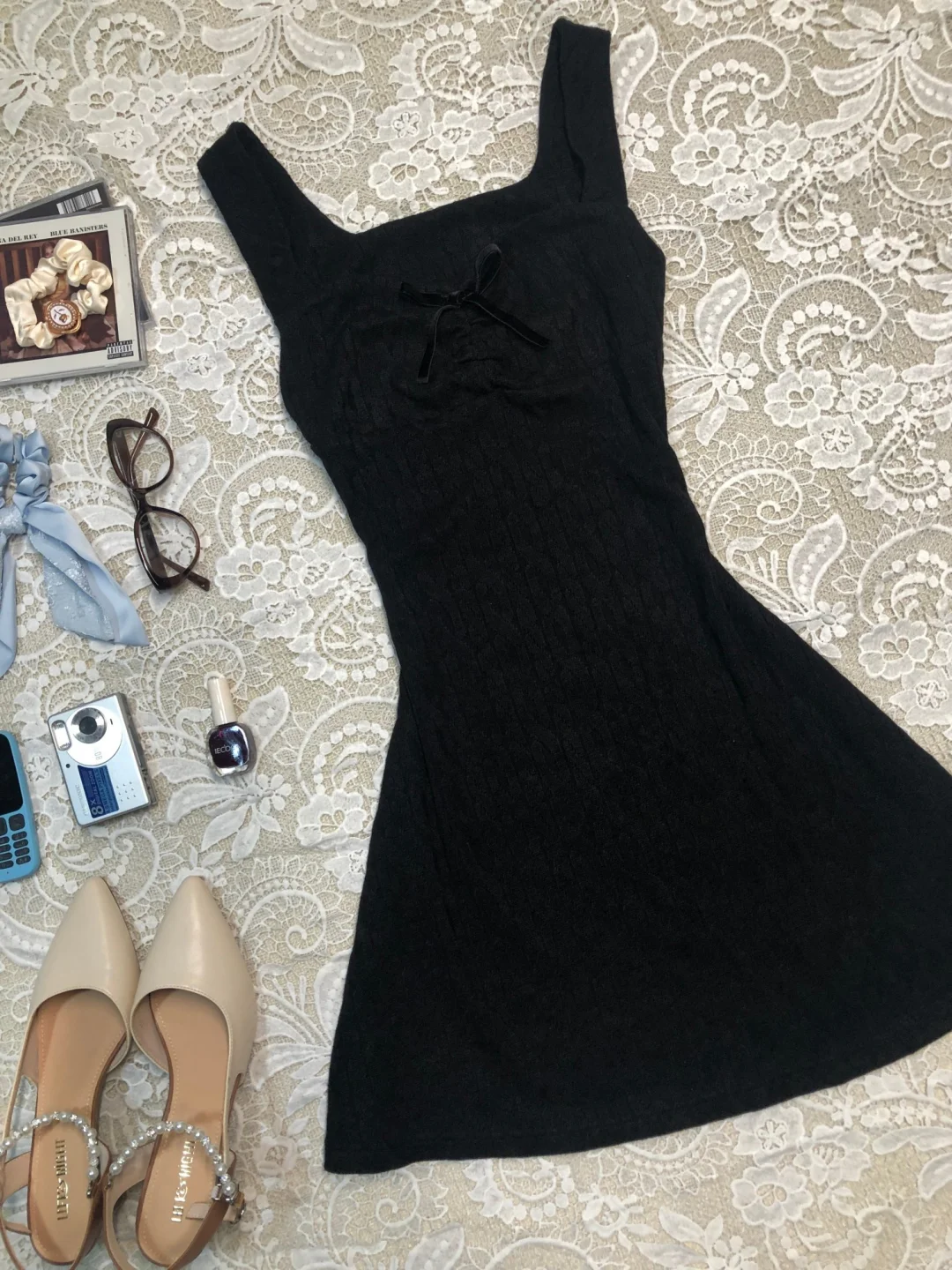 Eelgant A Line Square Black Satin Bow Short Homecoming Dress 18th Birthday Outfits