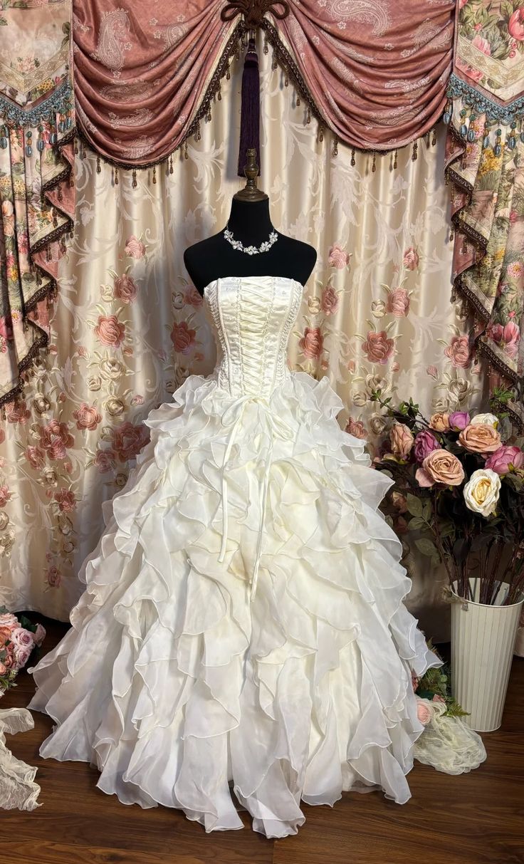 Pretty Ball Gown Strapless Satin Chiffon Ruffles Long Prom Dresses Formal Dress