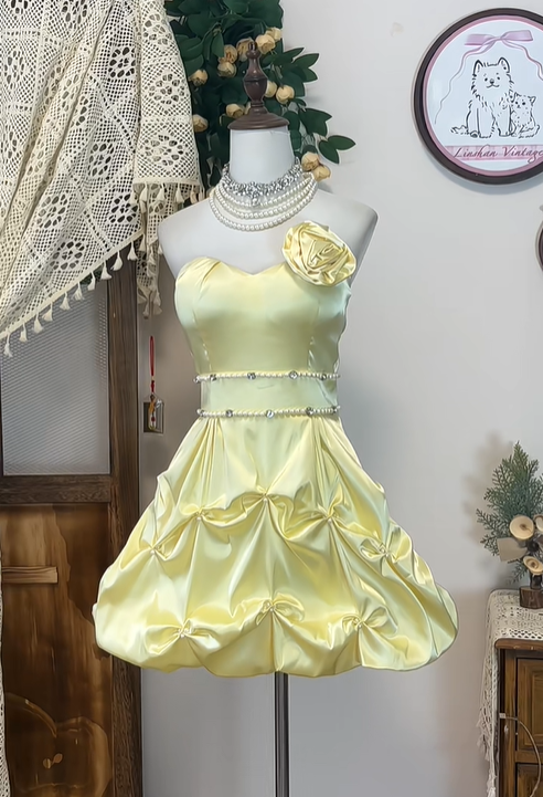 Sweet Yellow Satin Beaded Short Birthday Dress Strapless Homecoming Dress