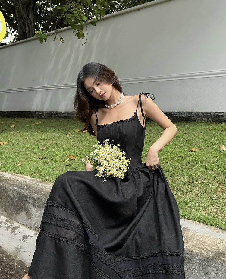 Classy A Line Spaghetti Straps Black Satin Long Prom Dresses Formal Dress