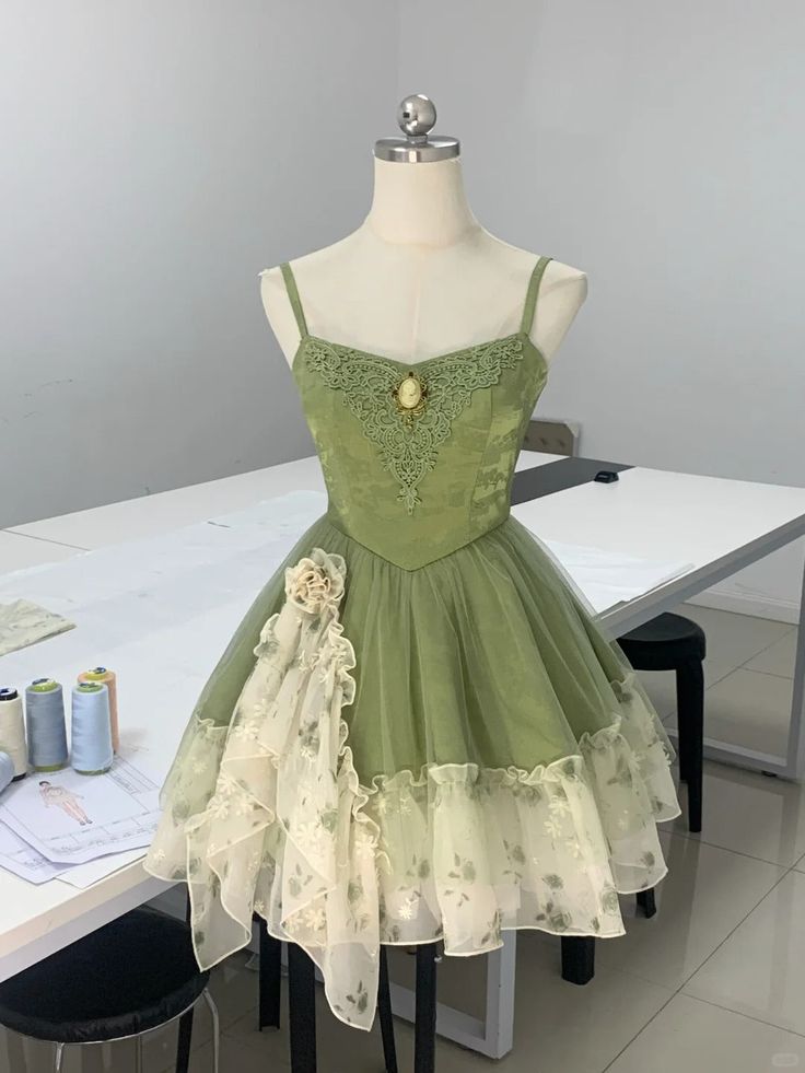 Retro A Line Spaghetti Straps Satin Printed Chiffon Short Homecoming Dress 19th Birthday Outfits