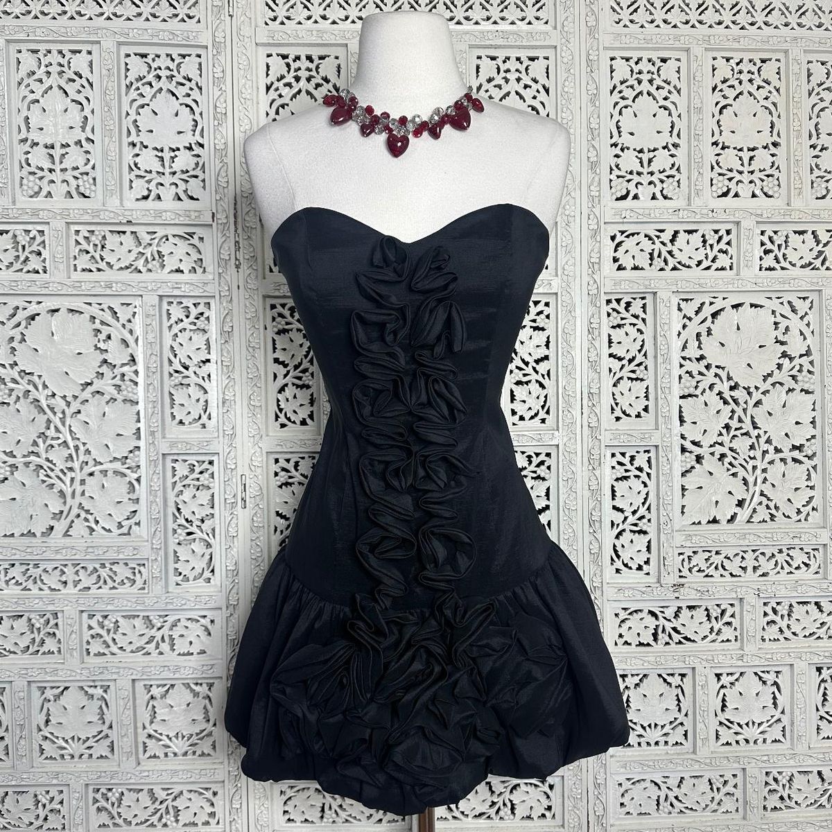 Unique A Line Strapless Black Satin Short Homecoming Dress 17th Birthday Outfits