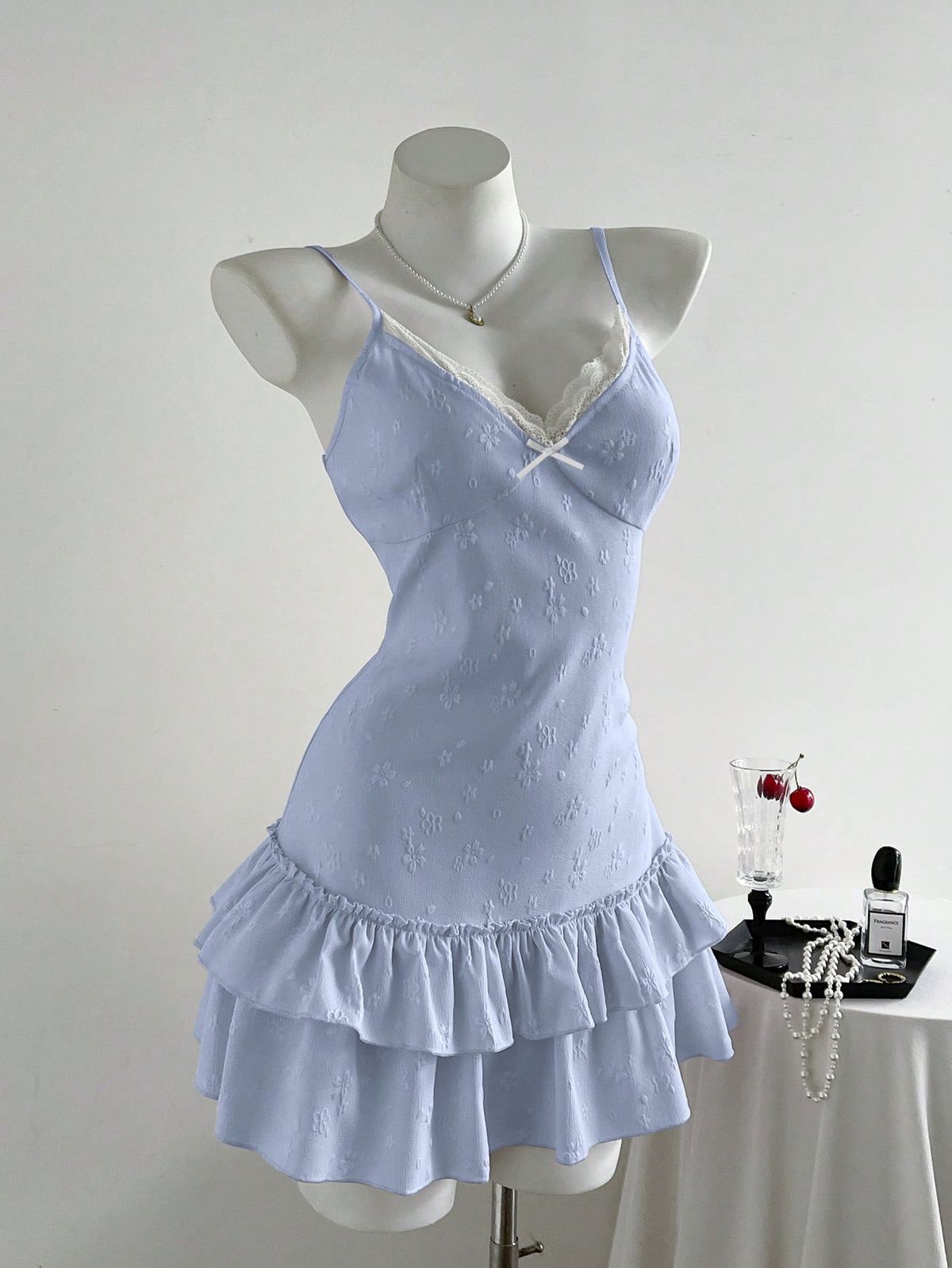 Pretty A Line Spaghetti Straps Satin Lace Tiered Short Homecoming Dress 19th Birthday Outfits