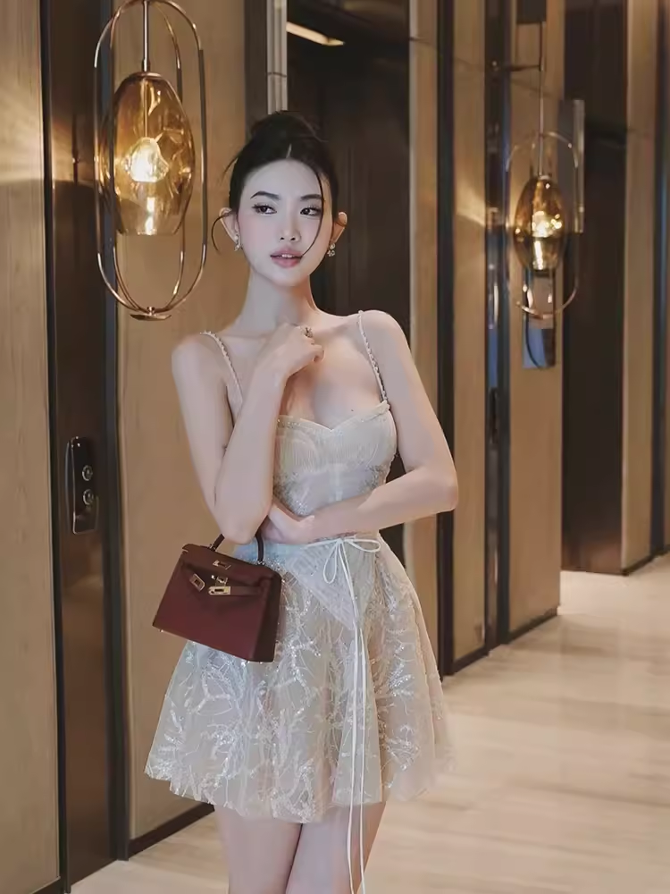 Elegant A Line Spaghetti Straps Tulle 18th Birthday Dress Short Homecoming Dresses