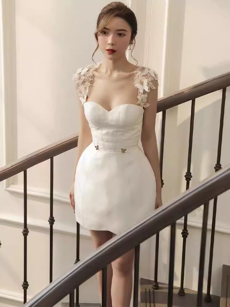 Simple A-Line Lace Short Prom Dress White Homecoming Dress