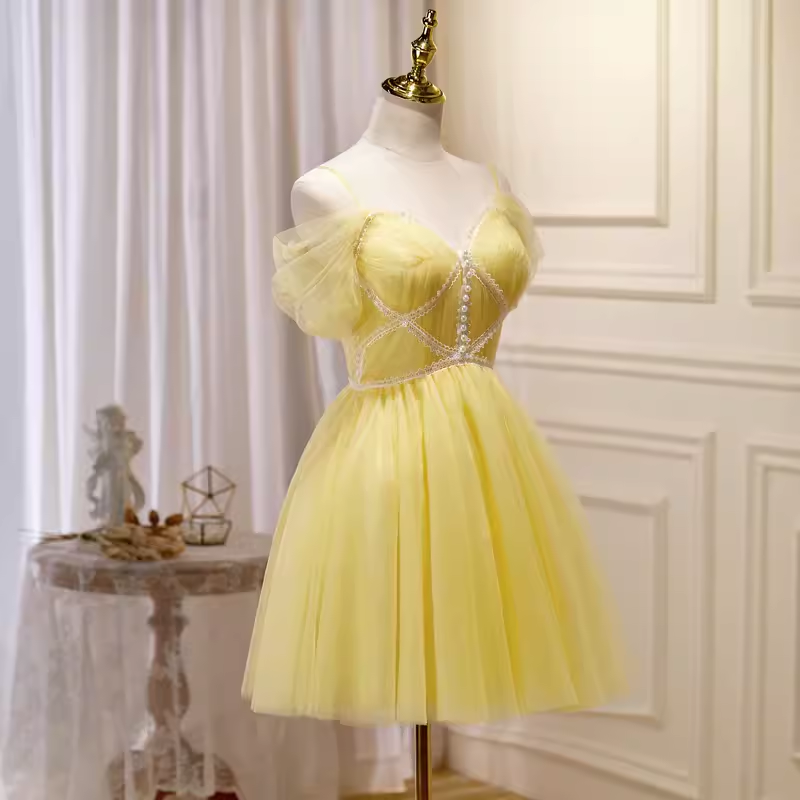Elegant A Line Yellow Birthday Outfits Tulle Short Sleeves Homecoming Dresses