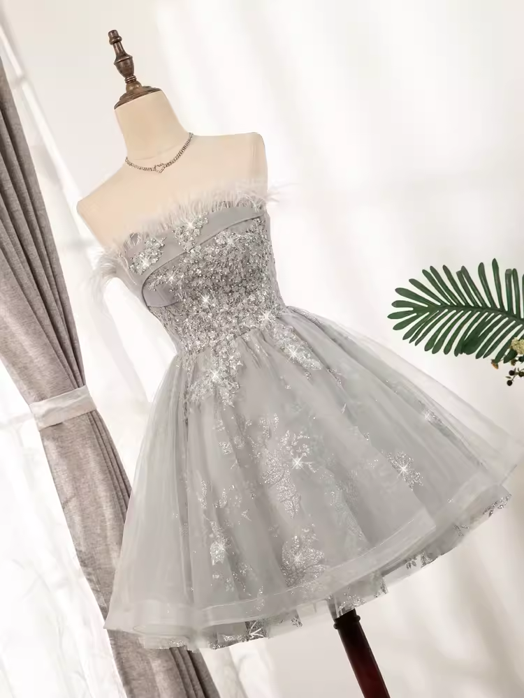 Elegant Ball Gown Strapless Gray Birthday Outfits Tulle Homecoming Dresses