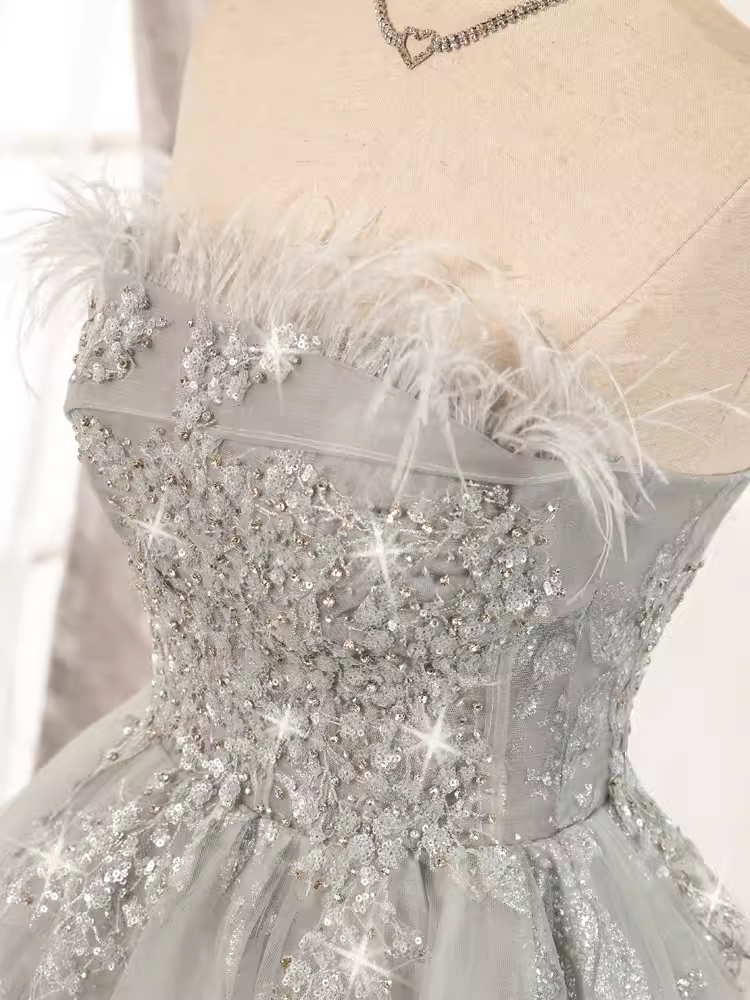 Elegant Ball Gown Strapless Gray Birthday Outfits Tulle Homecoming Dresses