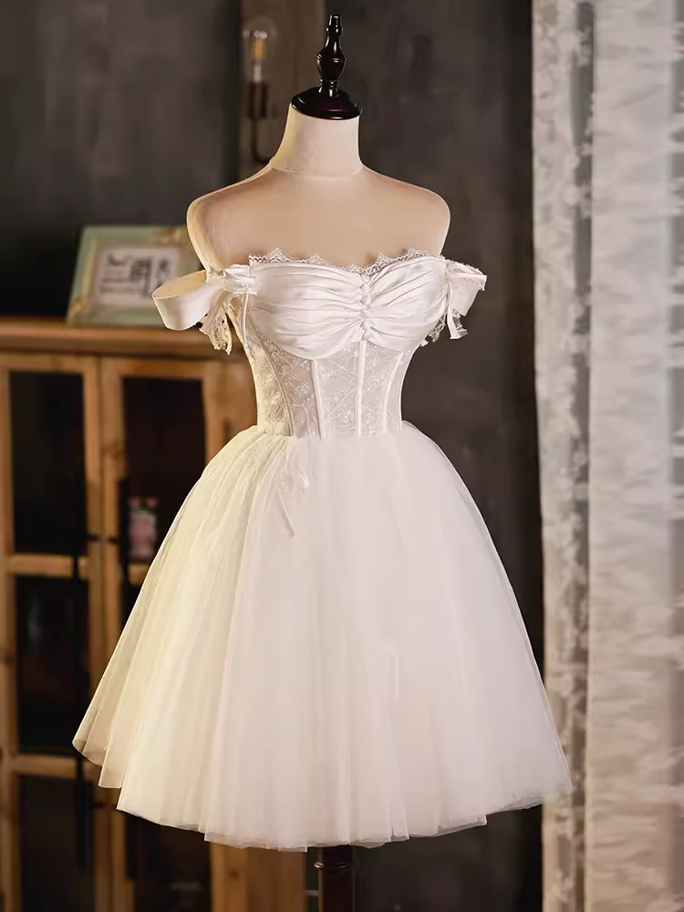 Vintage Ball Gown Off The Shoulder White Birthday Outfits Lace Homecoming Dresses