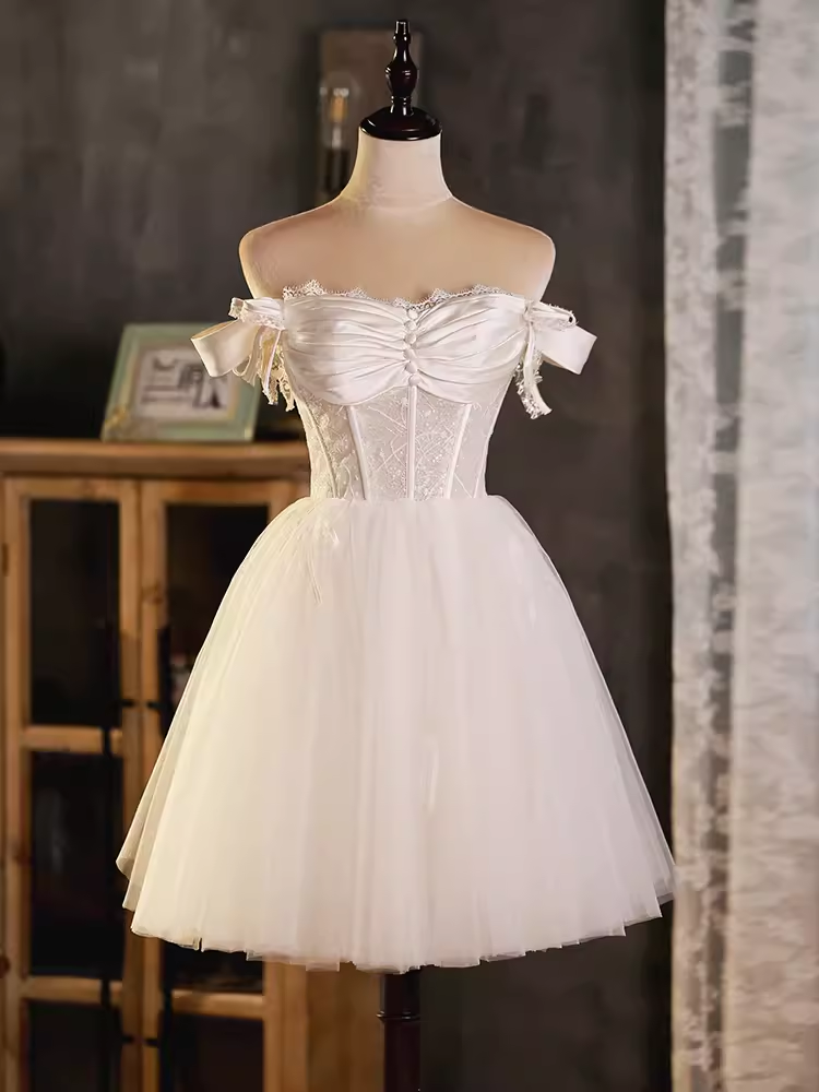 Vintage Ball Gown Off The Shoulder White Birthday Outfits Lace Homecoming Dresses