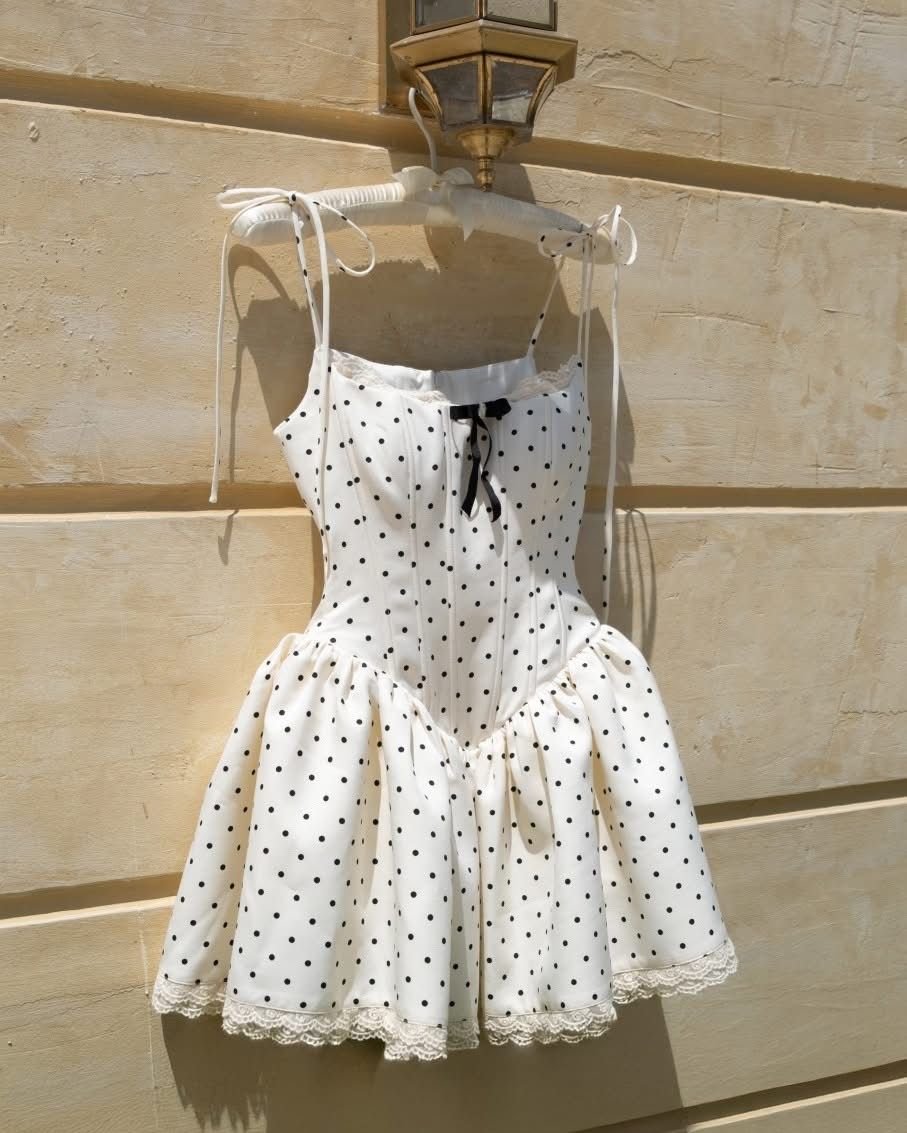 Cute A Line Spaghetti Straps Satin Polka Dots Lace Short Homecoming Dress 18th Birthday Outfits