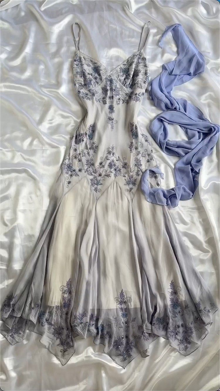 Gorgeous A Line Spaghetti Straps Chiffon Applique Long Prom Dresses Formal Dress