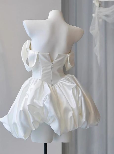 Princess A Line Off The Shoulder Satin Beaded Short Homecoming Dress 16th Birthday Outfits