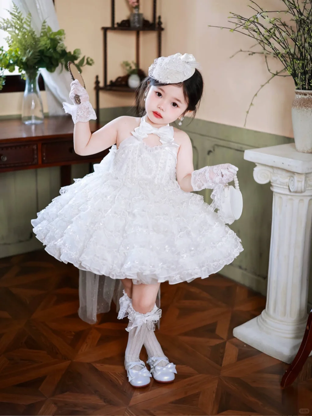Cute Ball Gown Halter Tulle Flower Girl Dress