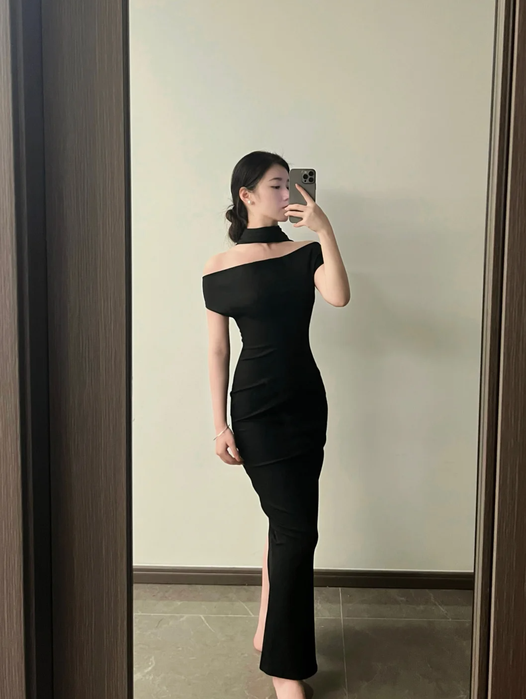 Charming Mermaid Off The Shoulder Black Satin Long Prom Dress, Evening Dress