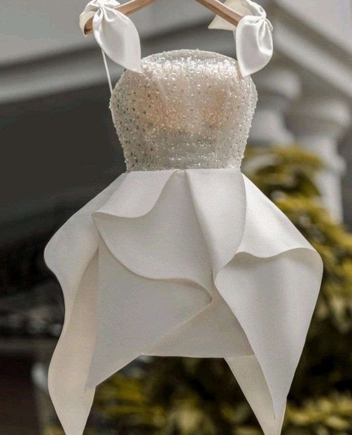 Elegant A line Spaghetti Straps Short Satin Homecoming Dress 20th Birthday Outfits