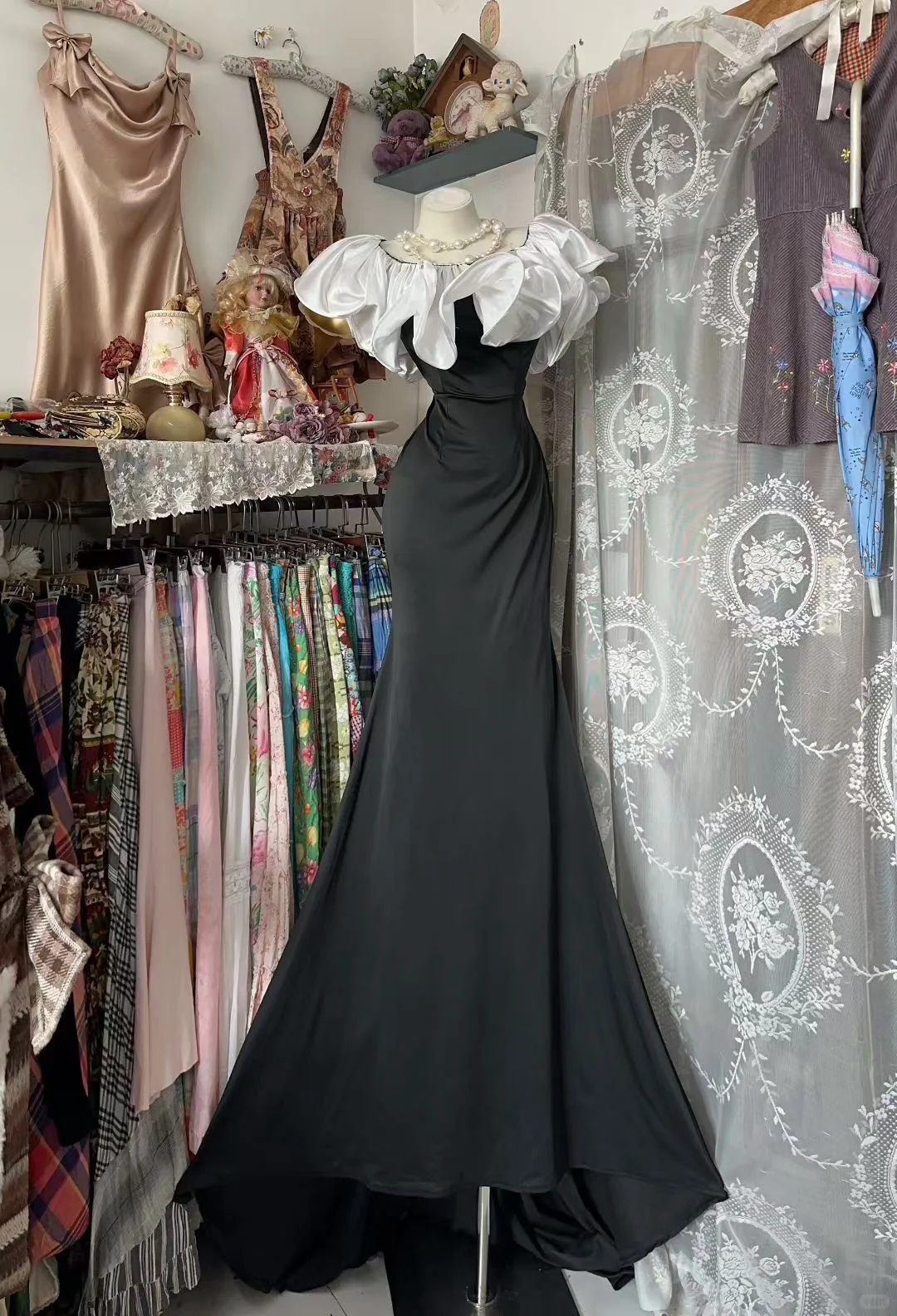 Elegant Mermaid Ruffle Neck Satin Without Sleeves Long Prom Dress, Evening Dress