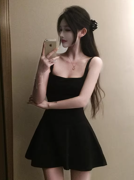 French-style spaghetti strap dress, elegant little black dress, summer short dress