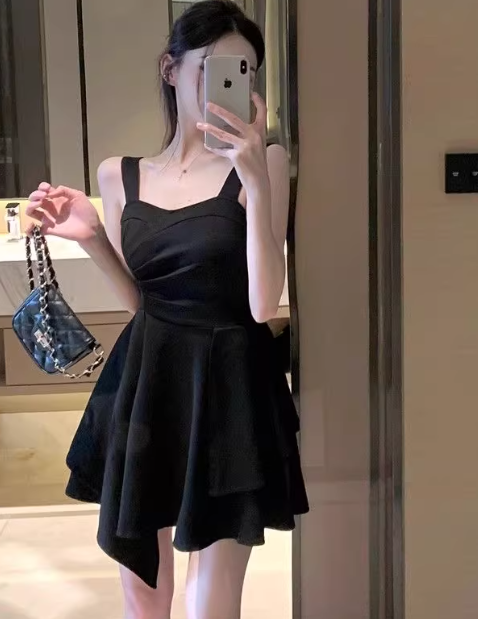 New summer suspender dress, pleated, elegant sleeveless A-line short dress