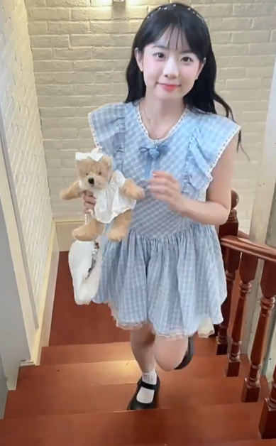 Pretty and Classy New Summer Short Dress