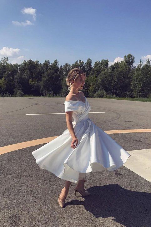 Vintage Off-shoulder Tea-Length Prom Dresses