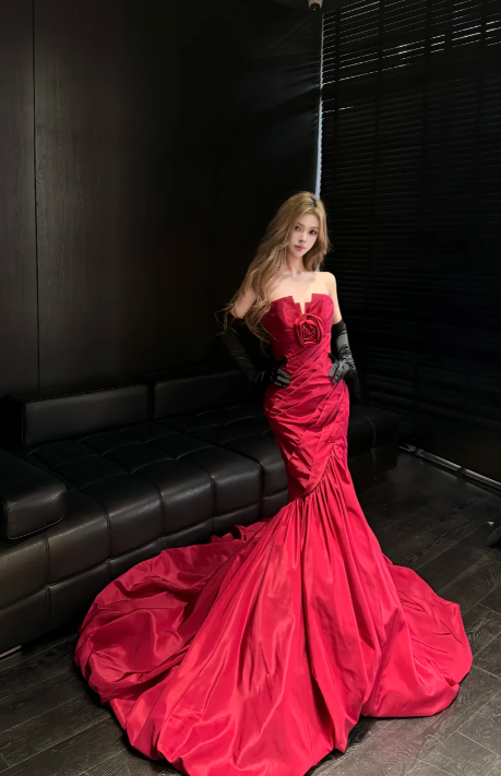 Classy Mermaid Strapless Pleated Satin Without Gloves Long Prom Dress, Evening Dress