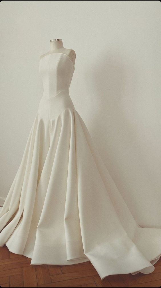 Chic Ball Gown Strapless Sleeveless Long Satin Wedding Dresses