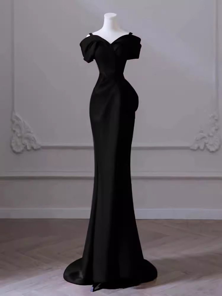 Sexy Mermaid Spaghetti Straps Black Satin Long Prom Dress