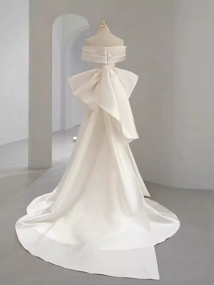 Fairytale Mermaid Off The Shoulder Short Sleeves White Long Wedding Dresses