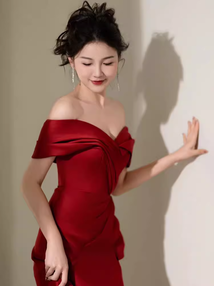 Sexy Mermaid Off The Shoulder Short Sleeves Satin Burgundy Prom Dresses