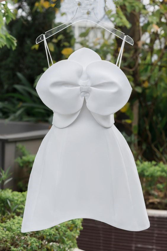 Simple A Line Strapless Short Birthday Outfits White Homecoming Dress
