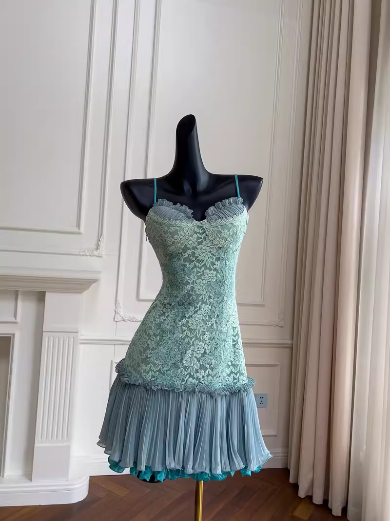 Cute A line Spaghetti Straps Lace Birthday Outfit Homecoming Dress