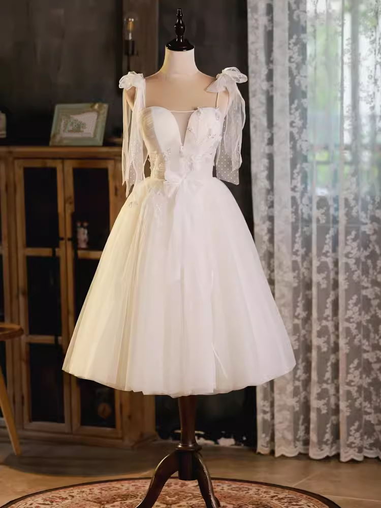Sexy A line Straps Tulle White Short Homecoming Dresses