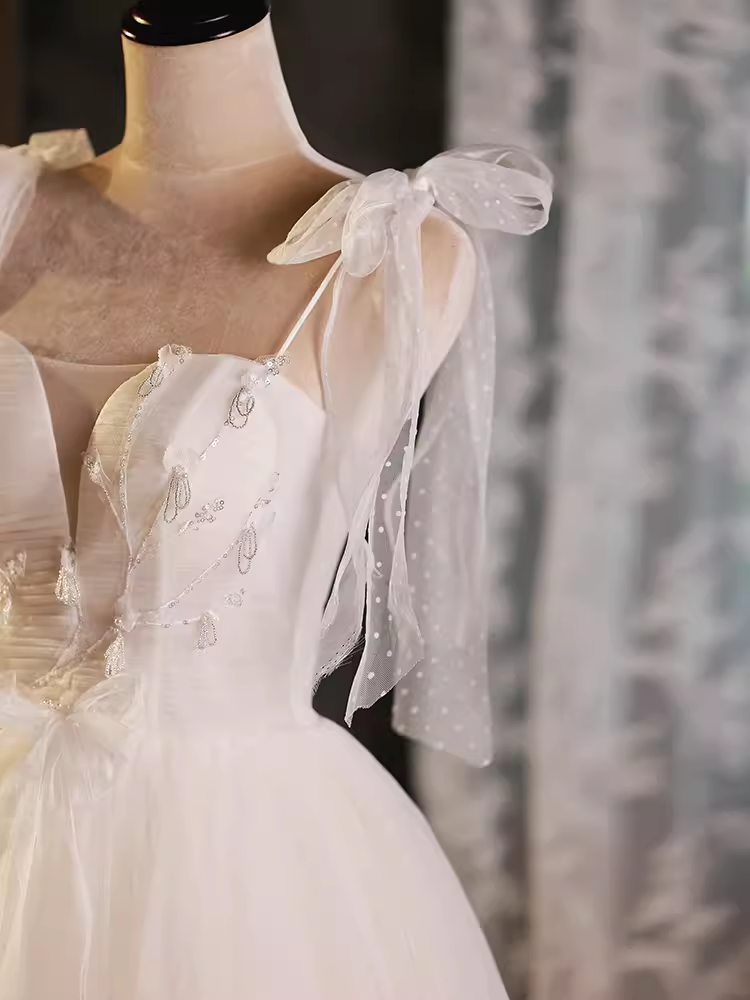Sexy A line Straps Tulle White Short Homecoming Dresses