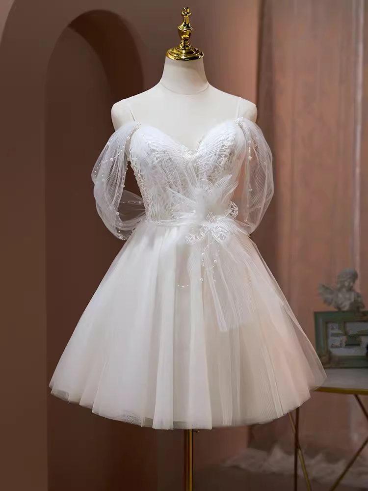 Sexy A line Off The Shoulder Tulle White Short Homecoming Dresses