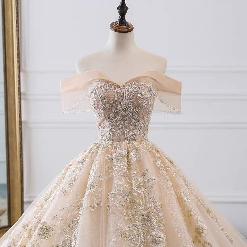 Luxury Ball Gown Off The Shoulder Lace Long Prom Dresses