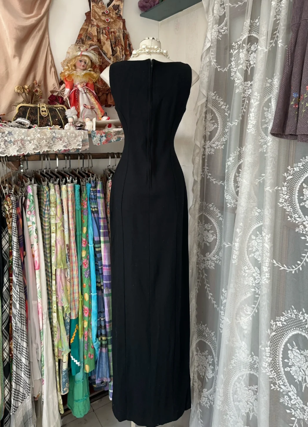 Simple V Neck Sleeveless Satin Black Slit Long Prom Dress Formal Evening Dress Birthday Outfits