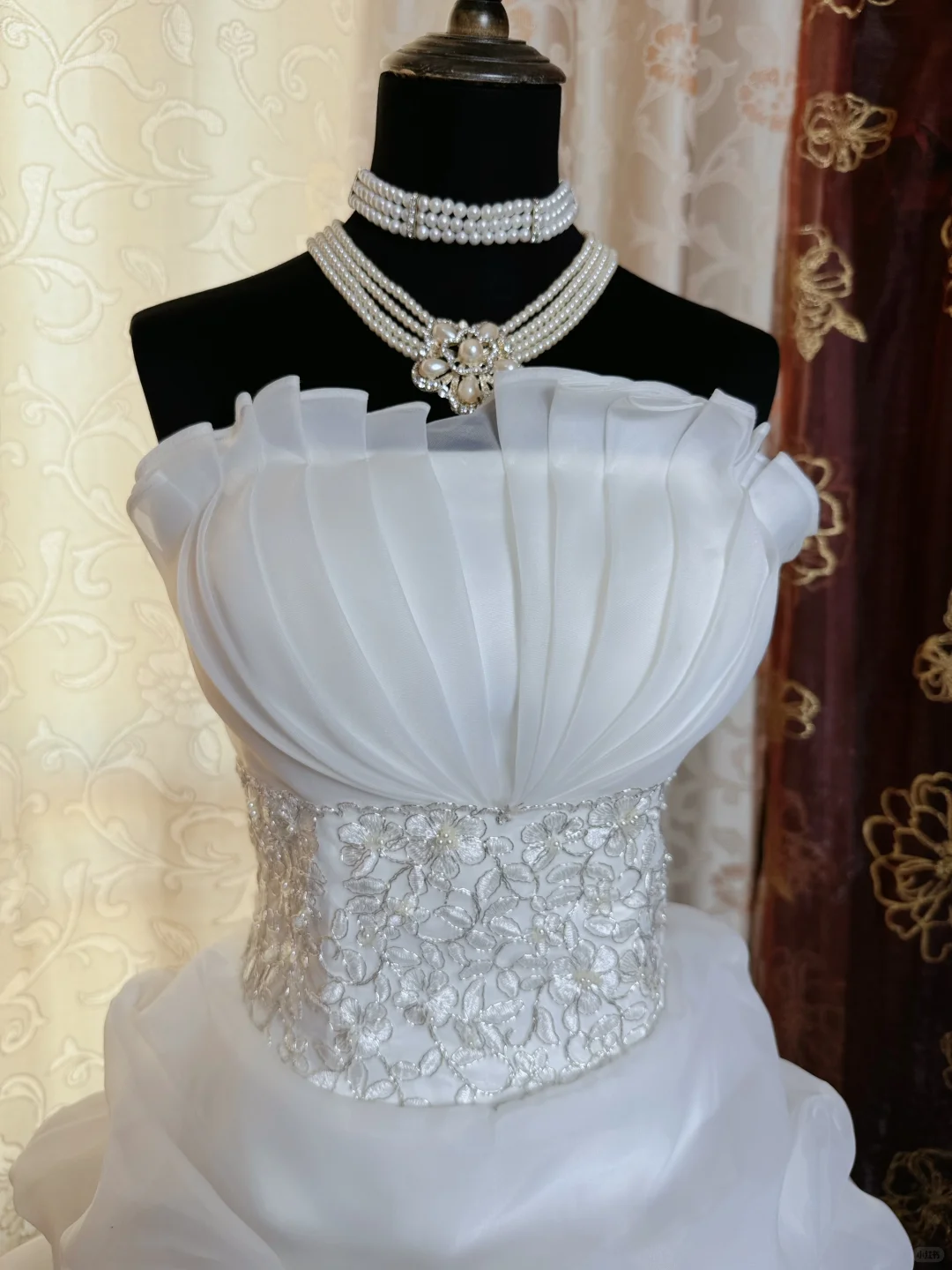Classy Strapless White Tulle Pleated Sheath Short 19th Birthday Outfits Homecoming Dress