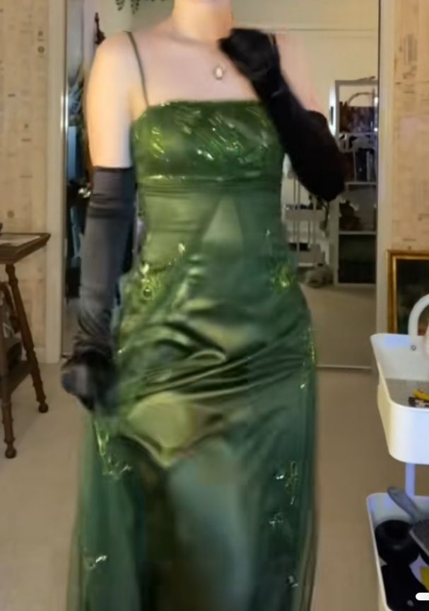 Charming Green Spaghetti Straps Satin Sequin Beaded Mermaid Prom Dresses Long Birthday Party Dress
