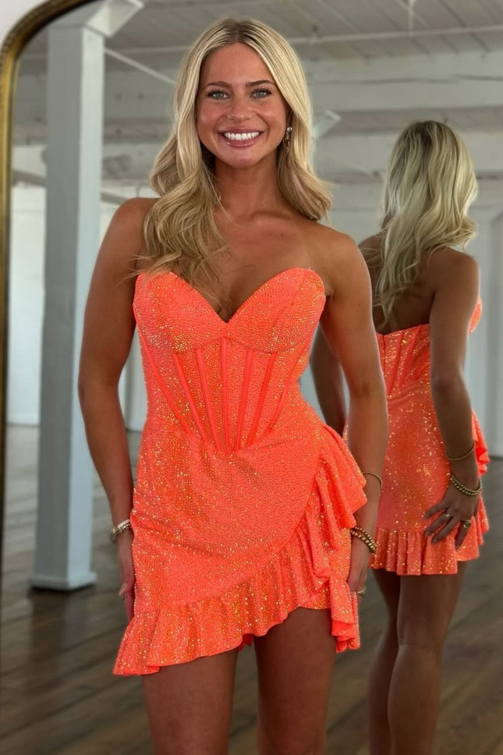 Stunning Bodycon Sweetheart Navy Blue Short Homecoming Dress with Beading