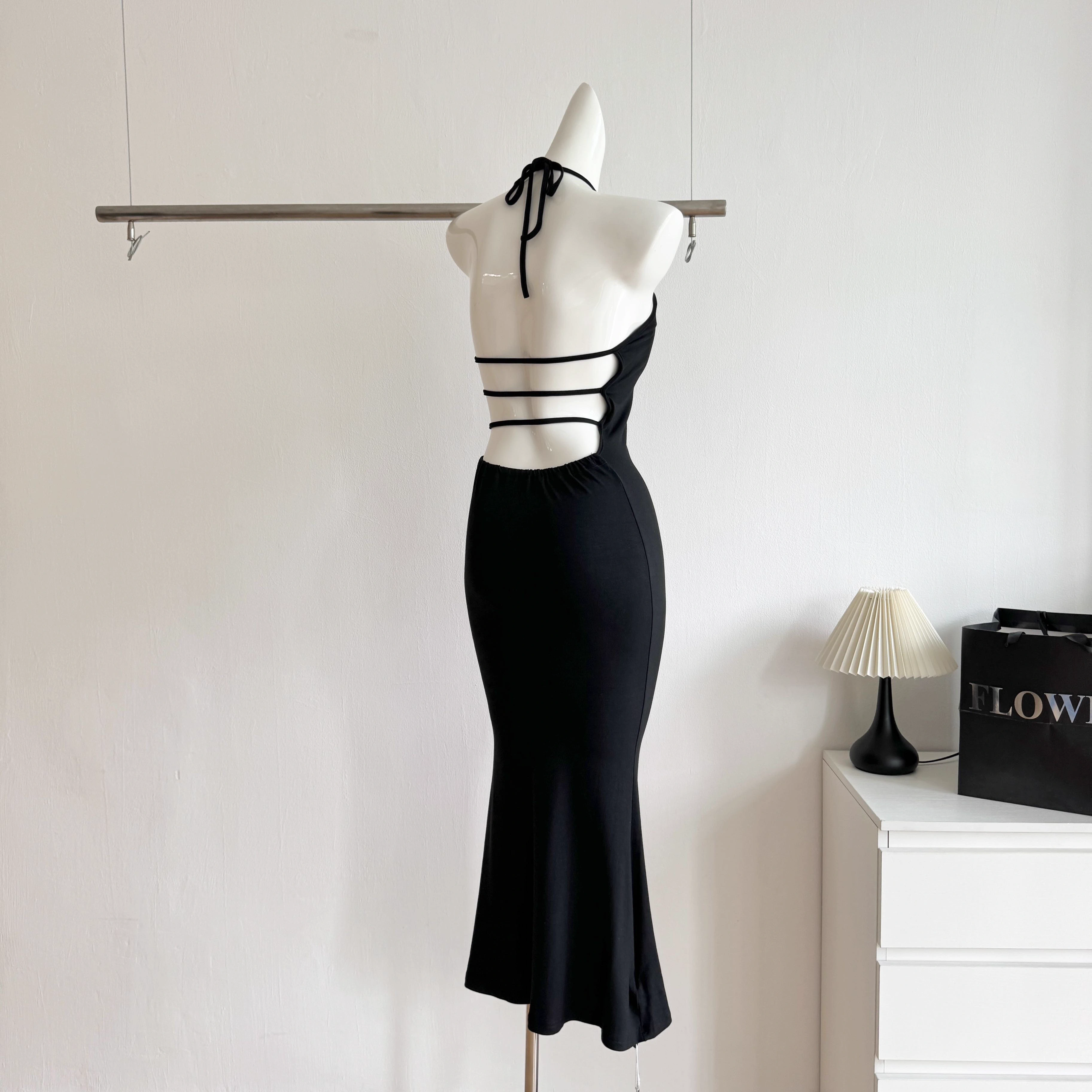 Simple Sheath Halter Black Dinner Dresses Mid Length Black Birthday Outfit