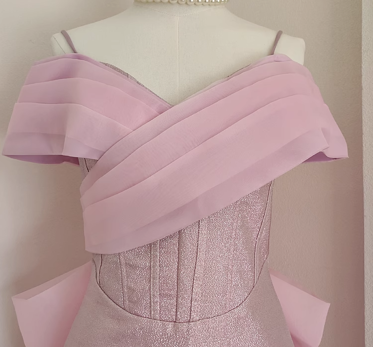 Sexy A Line Spaghetti Straps Pink Ruffles Vacation Dresses Short Sequin Birthday Outfits