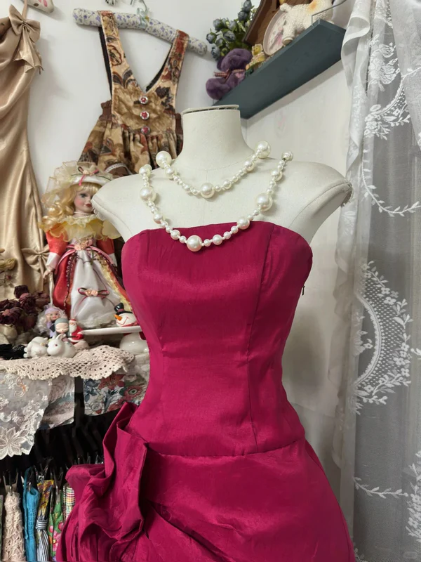 Vintage Strapless Red A-Line Satin Short Graduation Homecoming Dress 20th Birthday Outfits