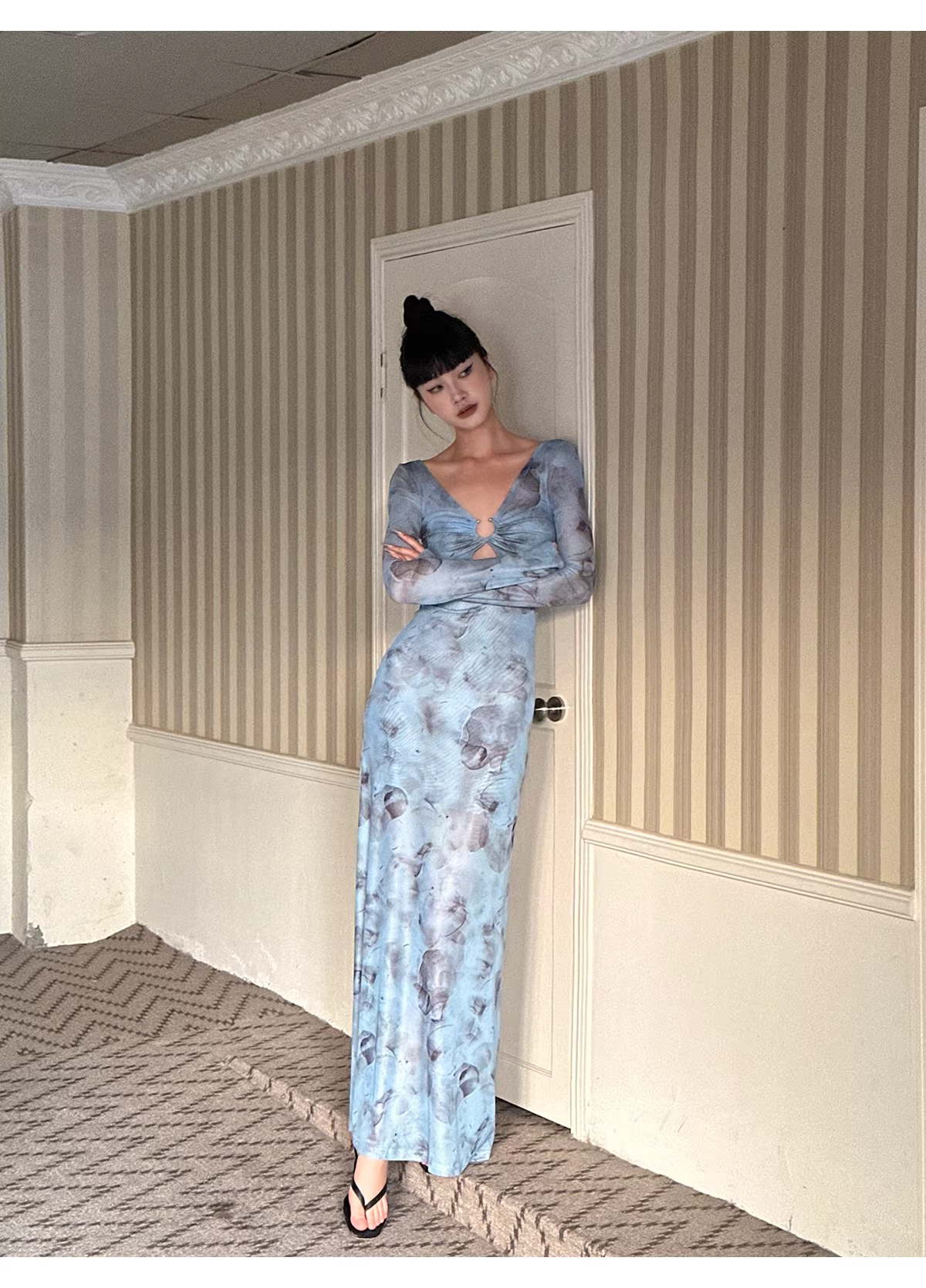 Charming V Neck Blue Lace Sheath Long Evening Dress Formal Wedding Guest Dress