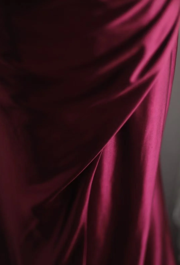 Vintage Burgundy One Shoulder Satin Pleated Long Wedding Guest Dress Formal Slit Party Dress