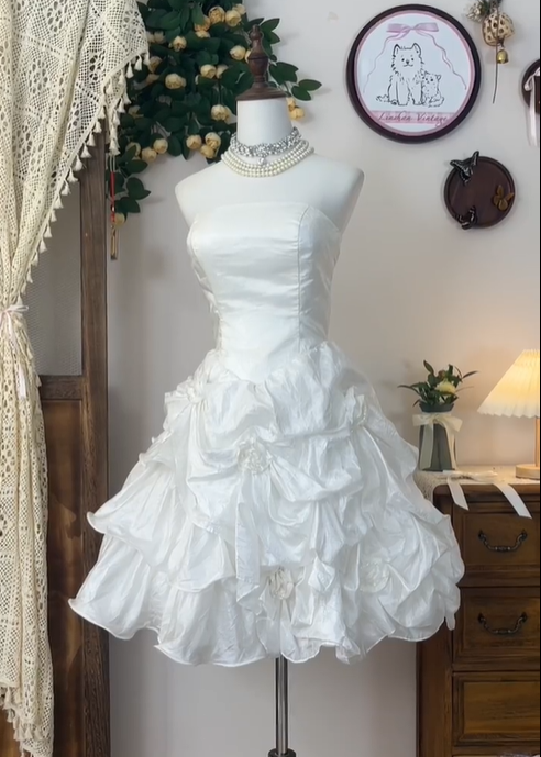 Classy White Strapless Pleated A Line Birthday Outfits Short Homecoming Dress