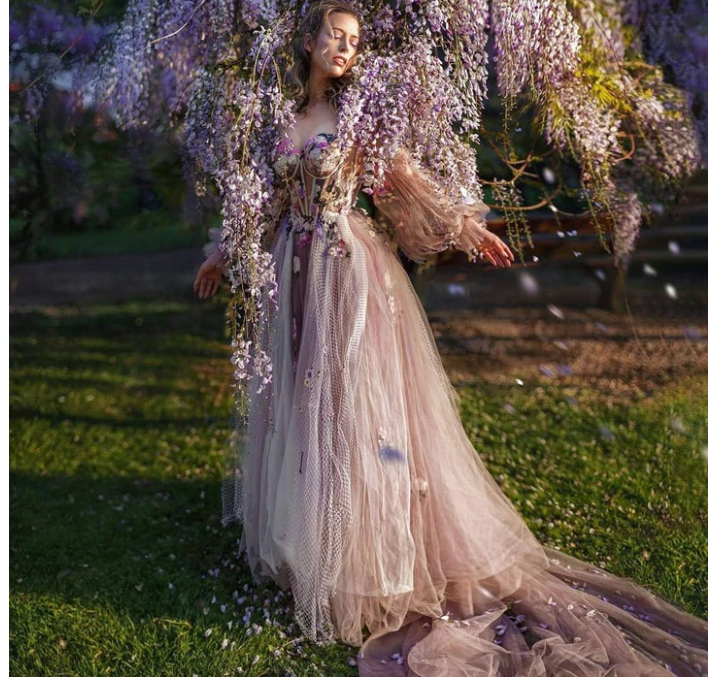 Elegant Dusty Lavender Floral Spaghetti Strap Sweetheart A-line Tulle Long Prom Dress