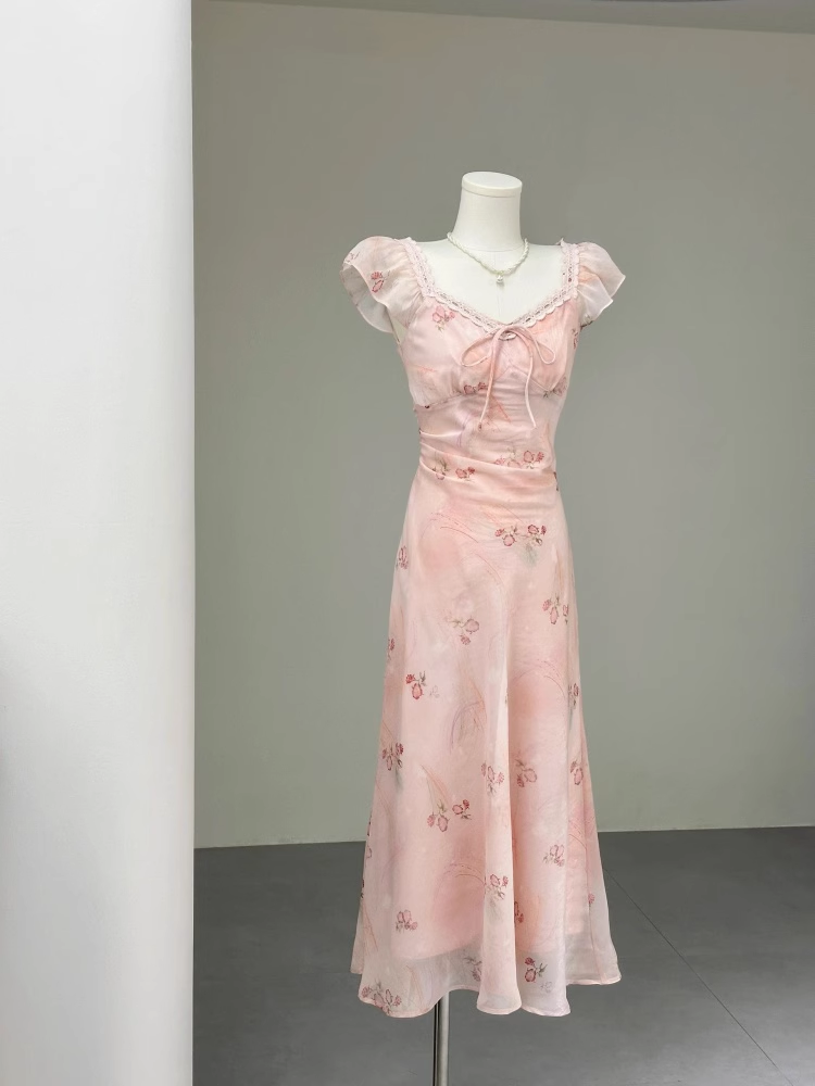 French V-Neck Pink Small Flying Sleeve Floral Dress