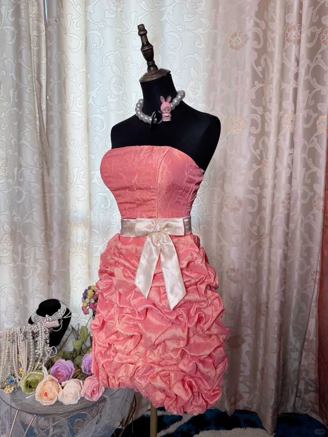 Classy Peach Pink Strapless Satin Pleated Sheath Short Prom Dress Homecoming Dress
