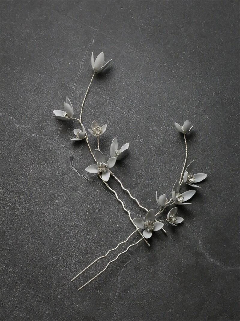Rhinestones Crystal Hair Pin Clip White Flower Head Piece Women Brides Bridesmaids Hairpins Wedding Accessories Bridal Jewelry